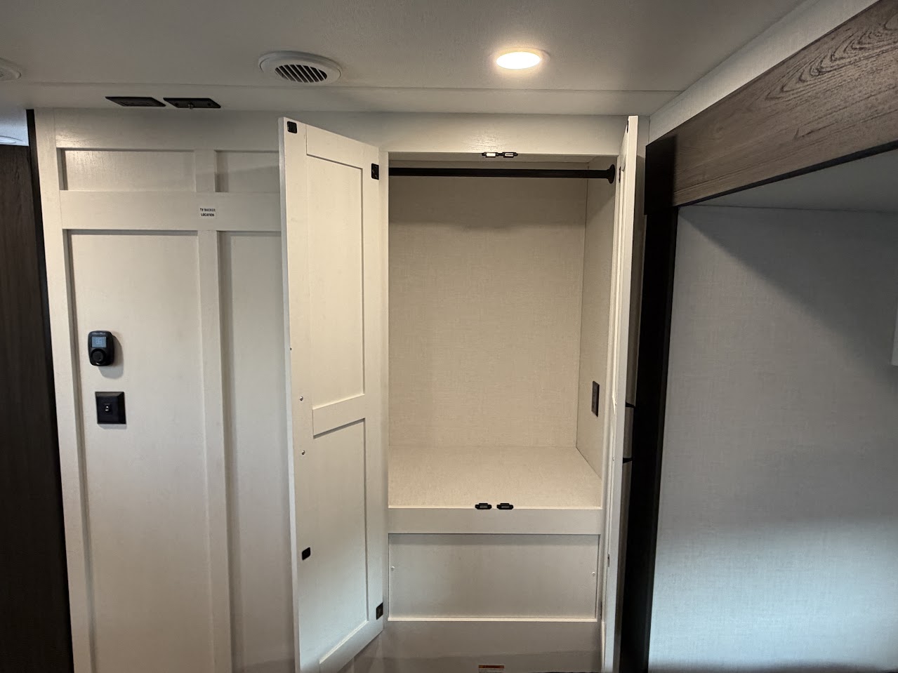 2027 VENTURE RV SIENNA 293VIK - Image 53