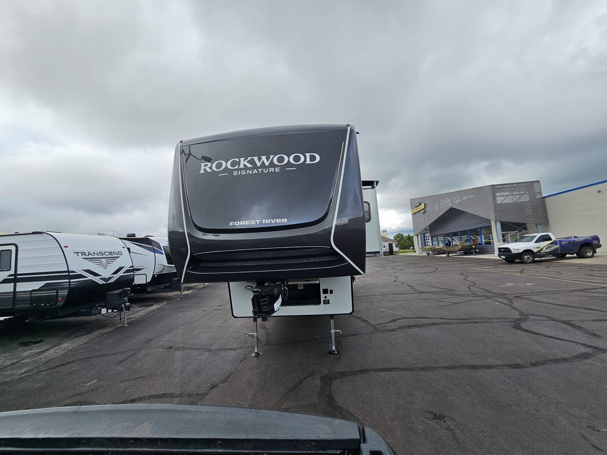 2027 Forest River Rockwood Signature 401SFB - Image 3