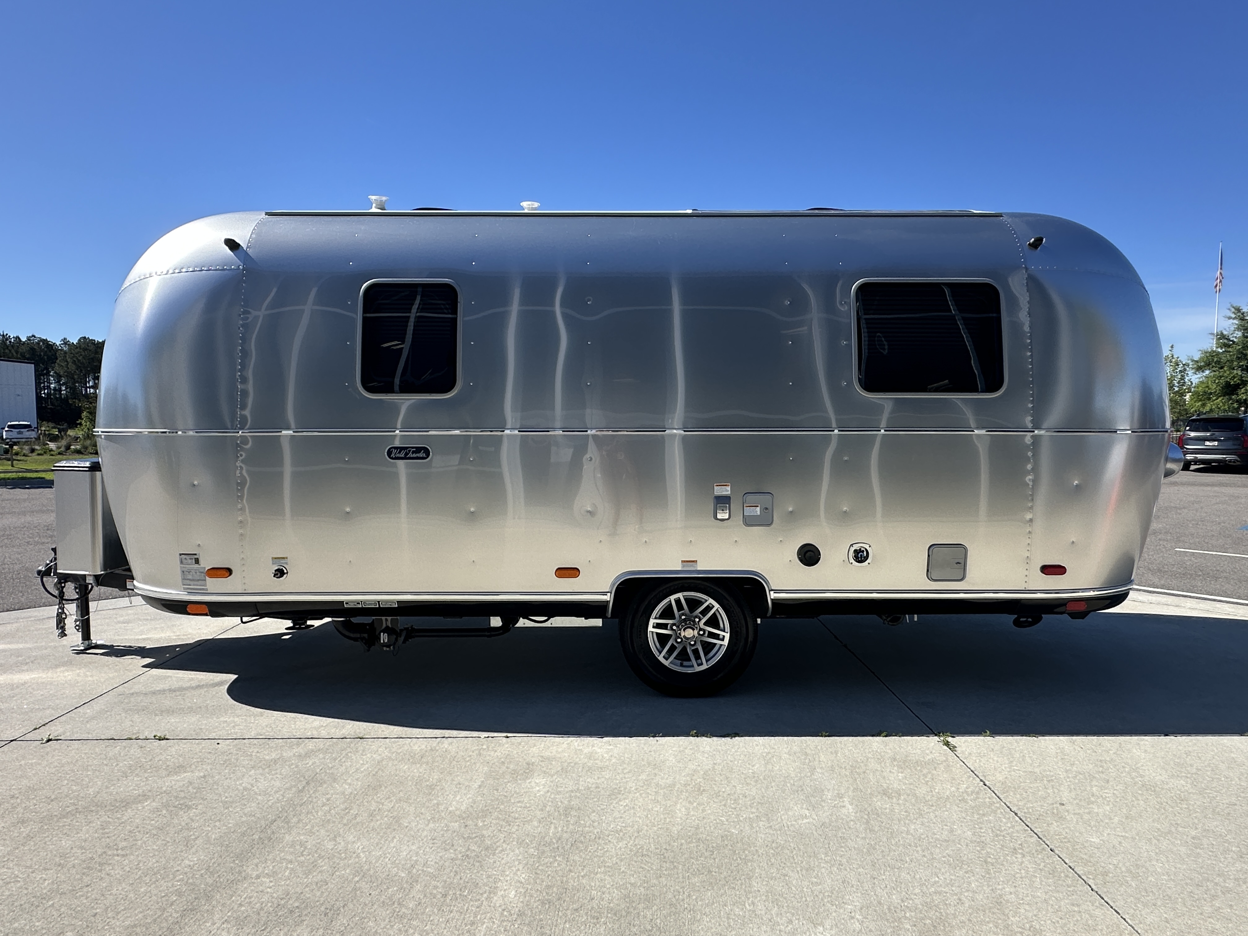 2026 Airstream World Traveler 22RB - Image 7