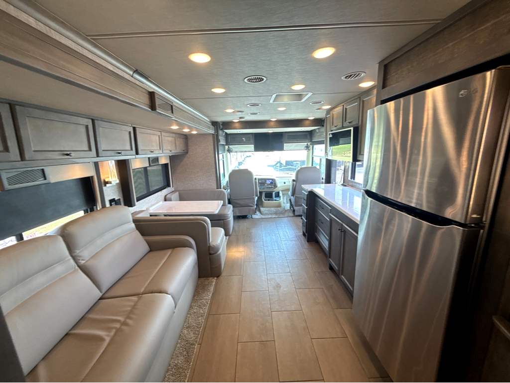 2023 TIFFIN ALLEGRO 36UA - Image 15