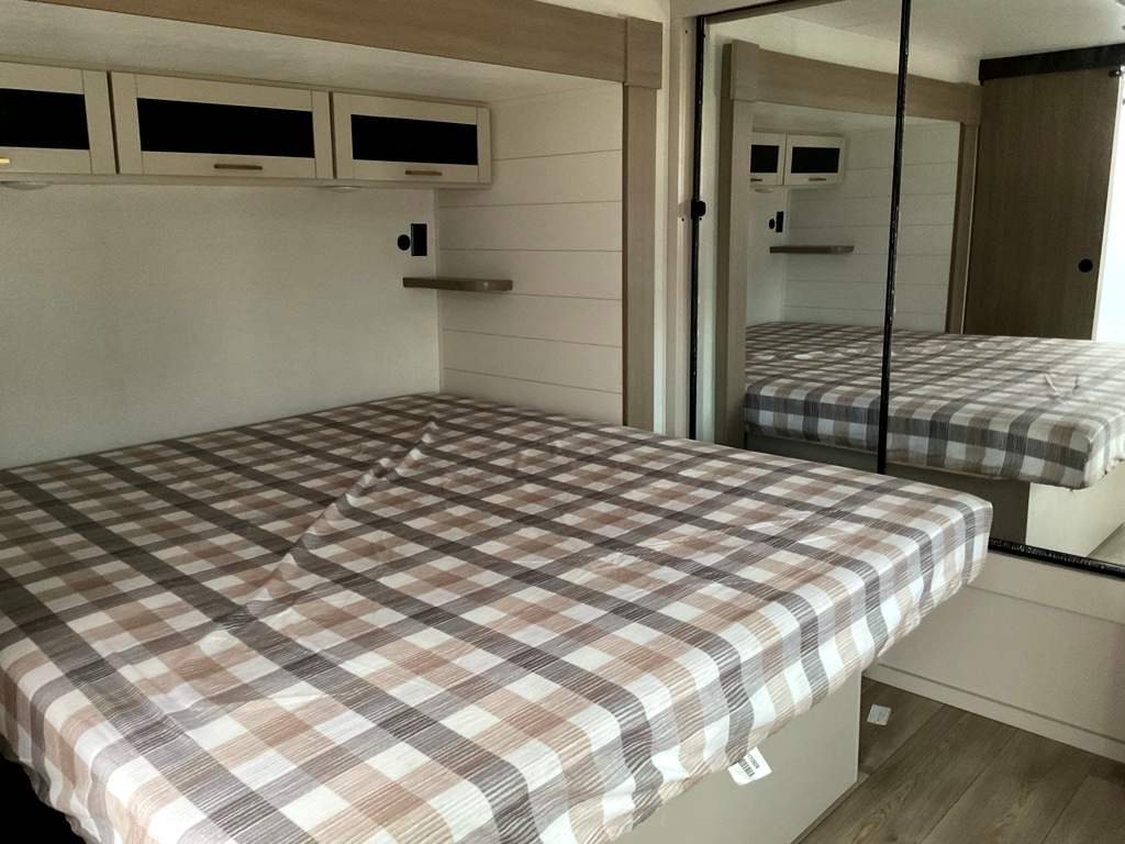2027 JAYCO Jay Flight 334RTS - Image 22