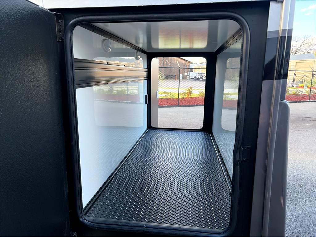 2027 THOR MOTOR COACH TIBURON 24XL - Image 7