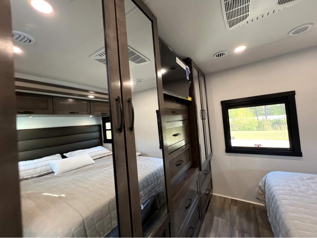 2026 ENTEGRA COACH VISION XL 31UL - Image 23