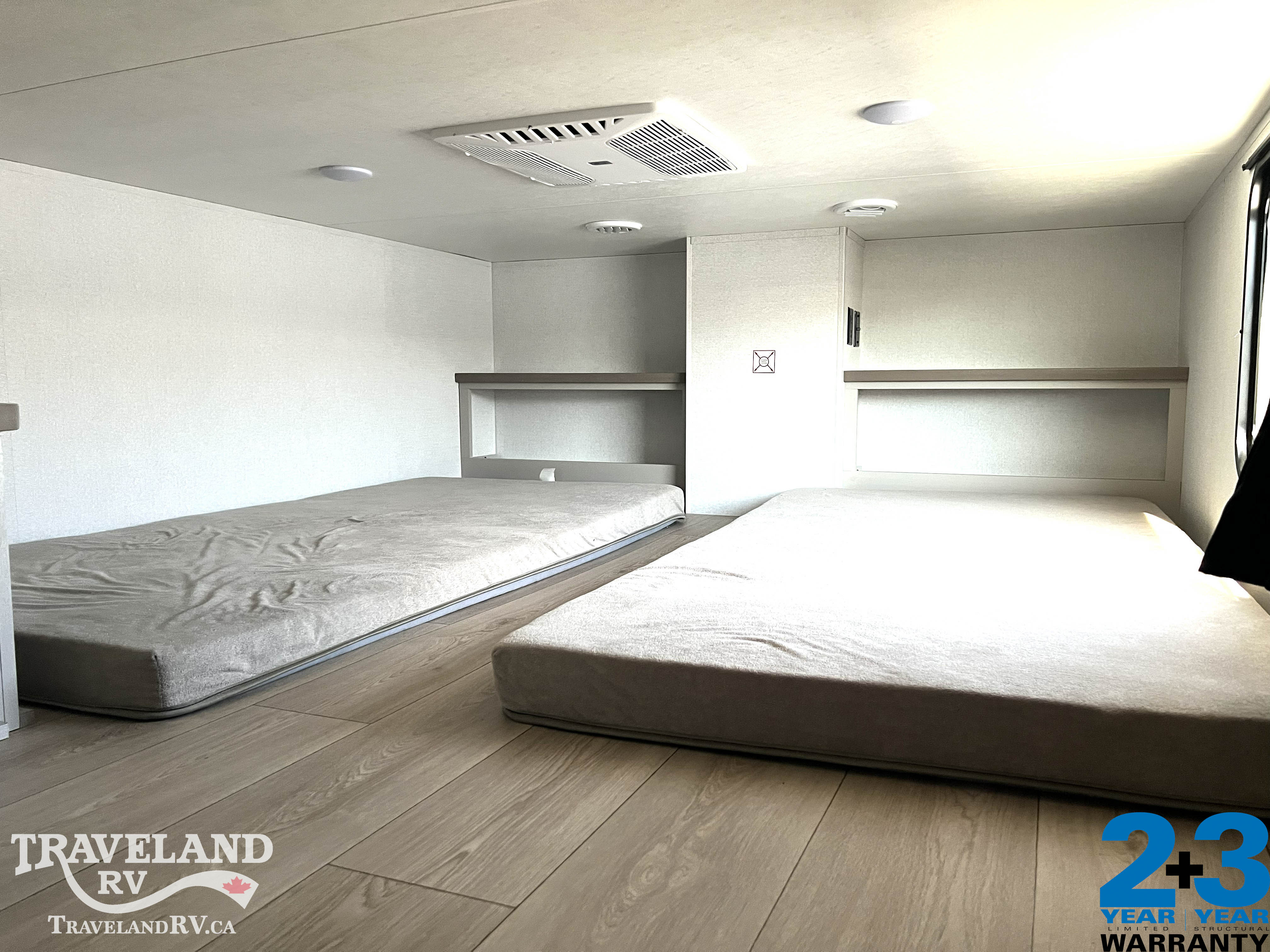 2027 Jayco Jay Flight Bungalow 404LOFT - Image 33