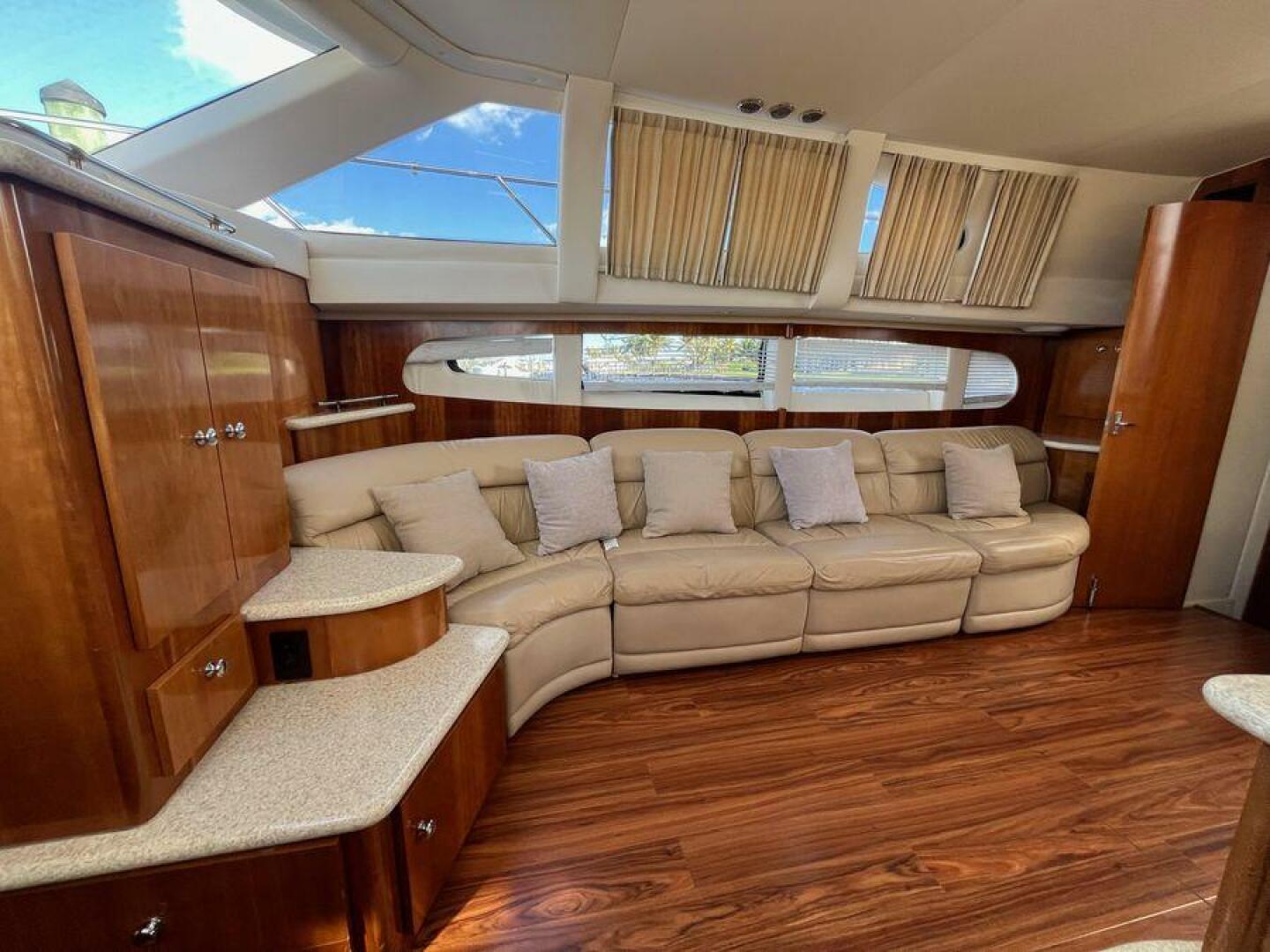 2000 Carver 396 Motor Yacht - Image 21