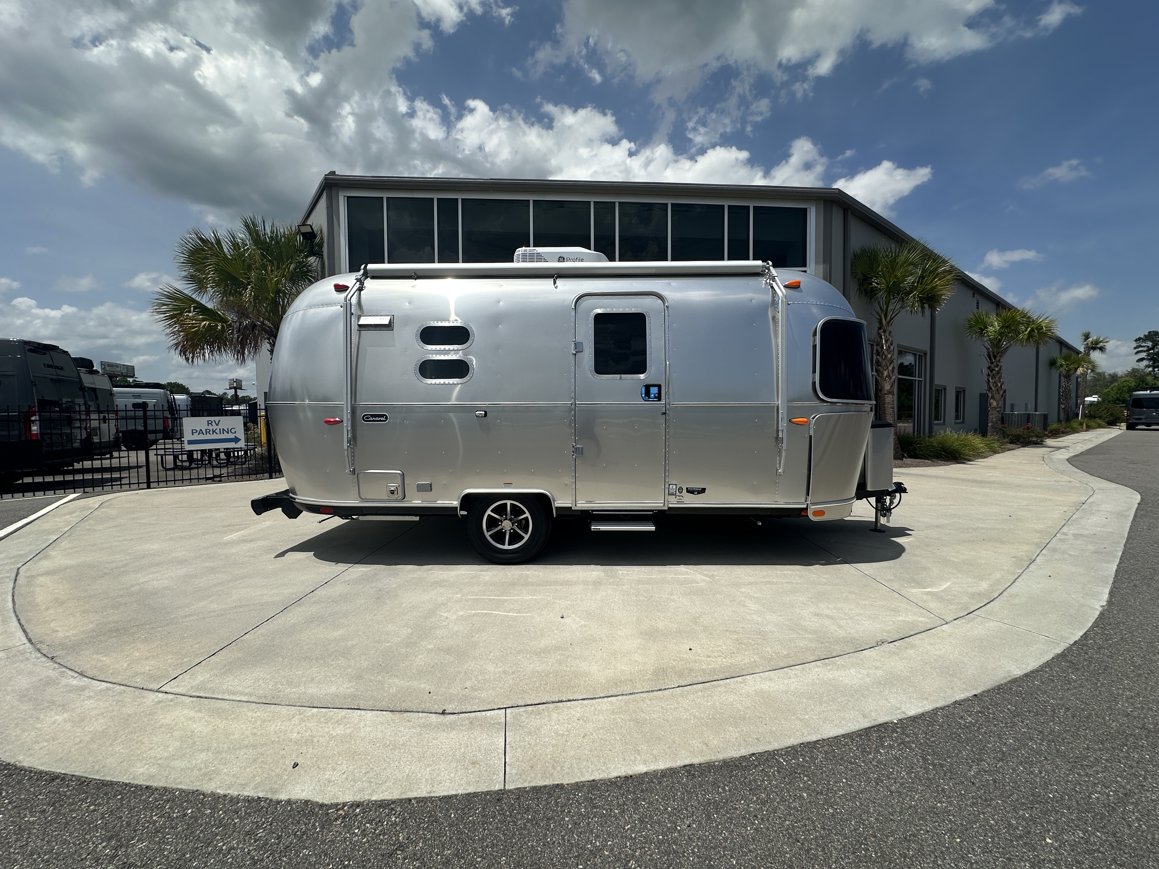 2027 Airstream Caravel 20FB - Image 4