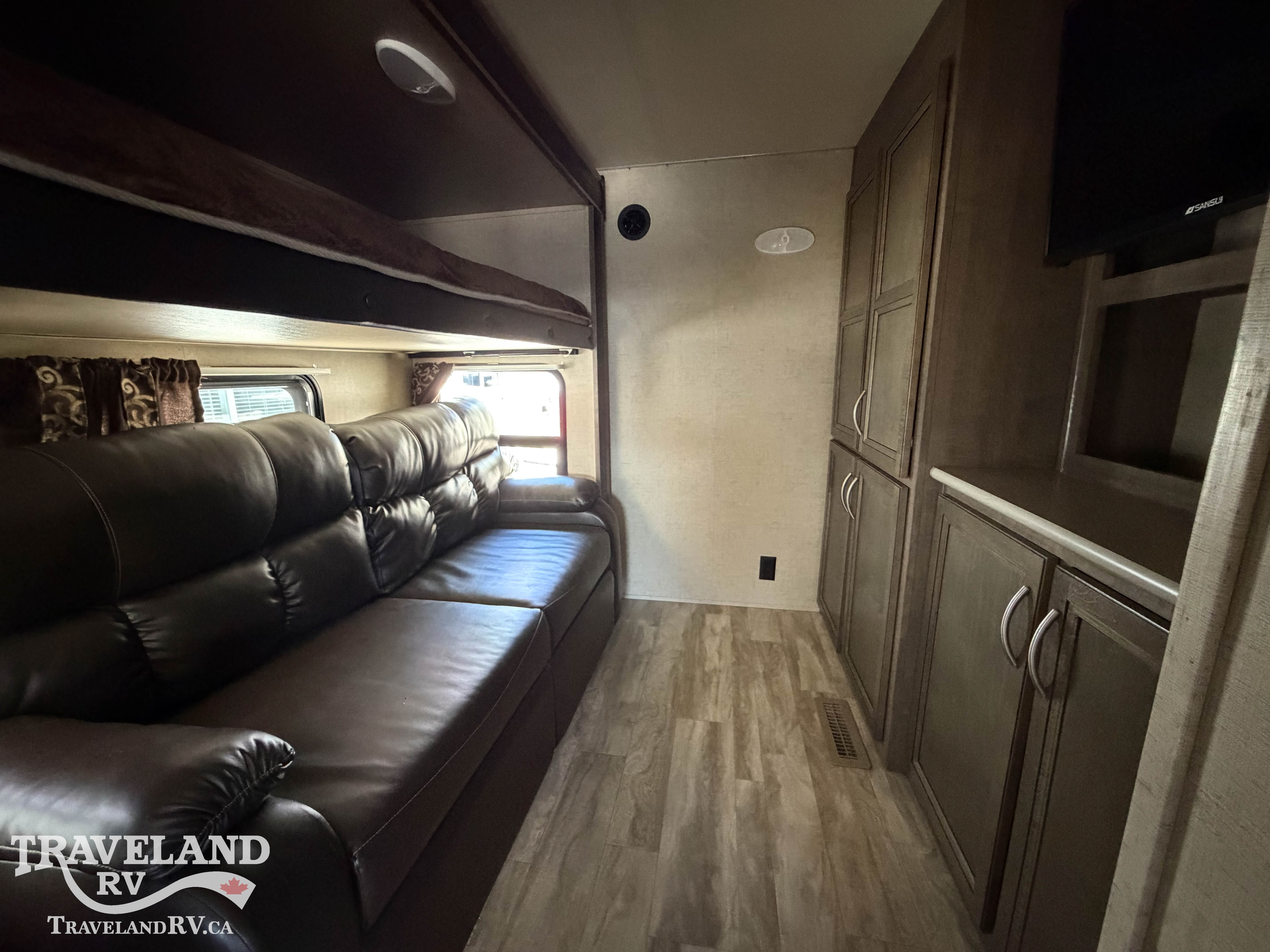 2018 KZ RV Durango Gold G383MBQ - Image 14