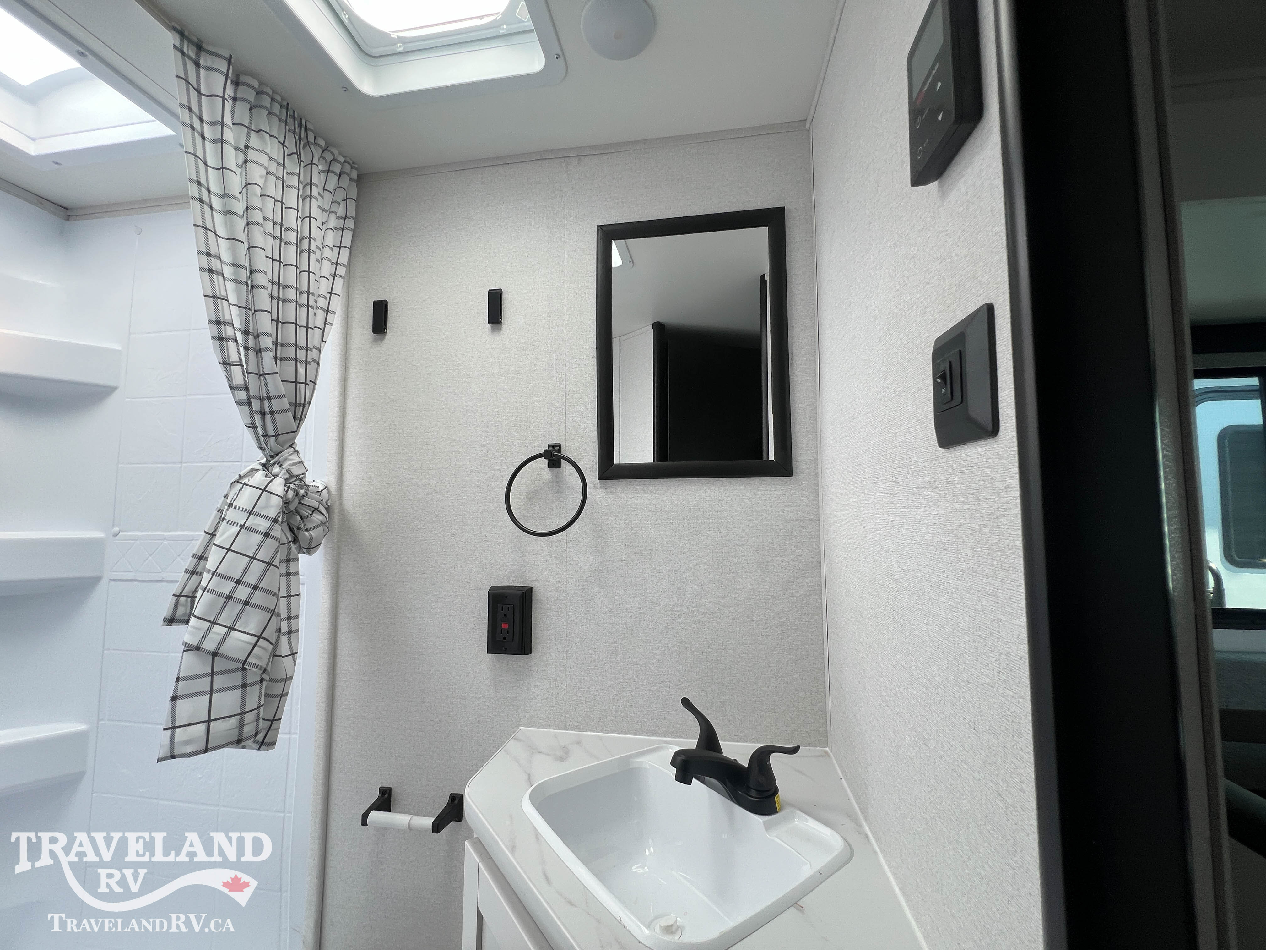 2027 Highland Ridge Colt 18MBS - Image 24