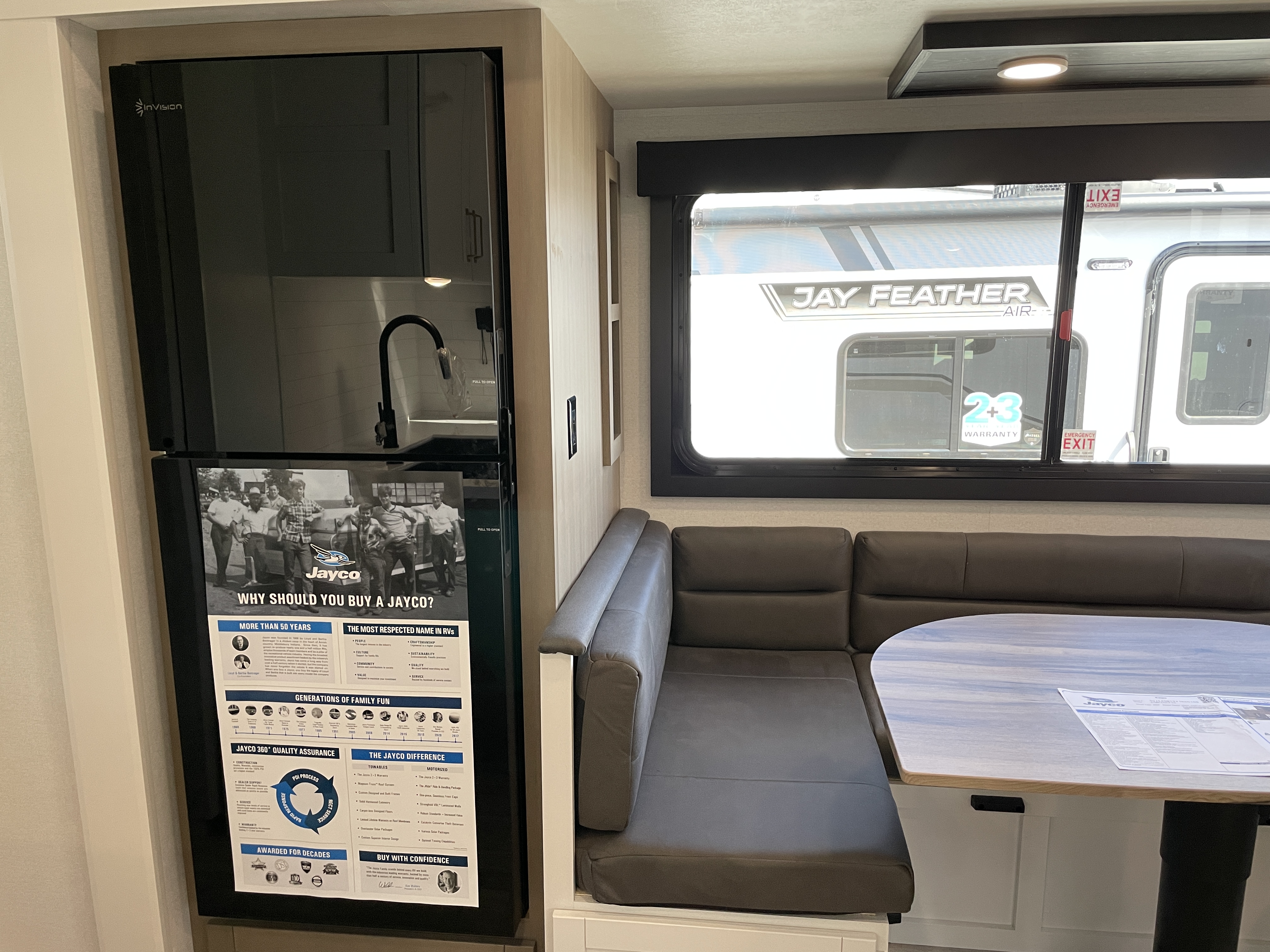 2027 Jayco Eagle 31QBH - Image 16