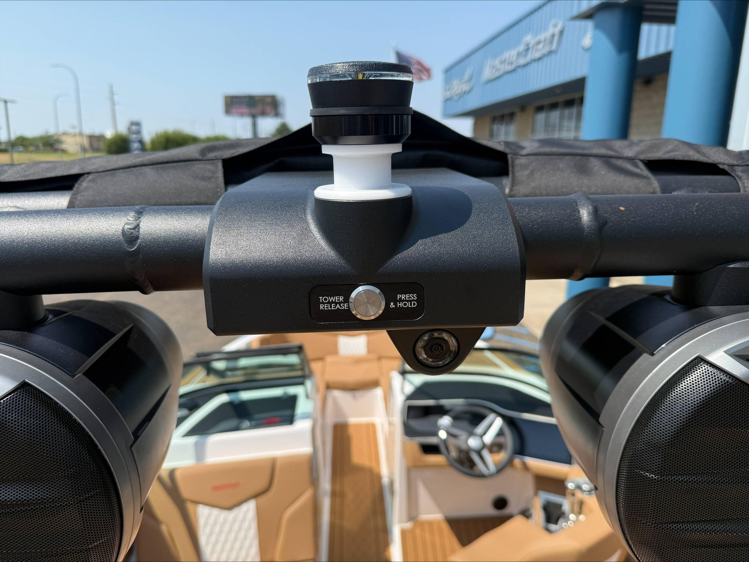 2027 MasterCraft XT24 - Image 21