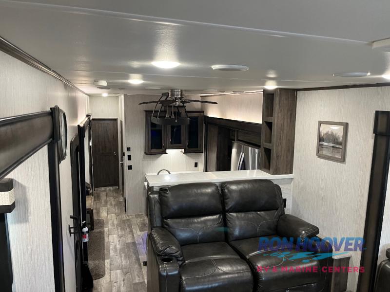 2021 FOREST RIVER 379FLOK - Image 35