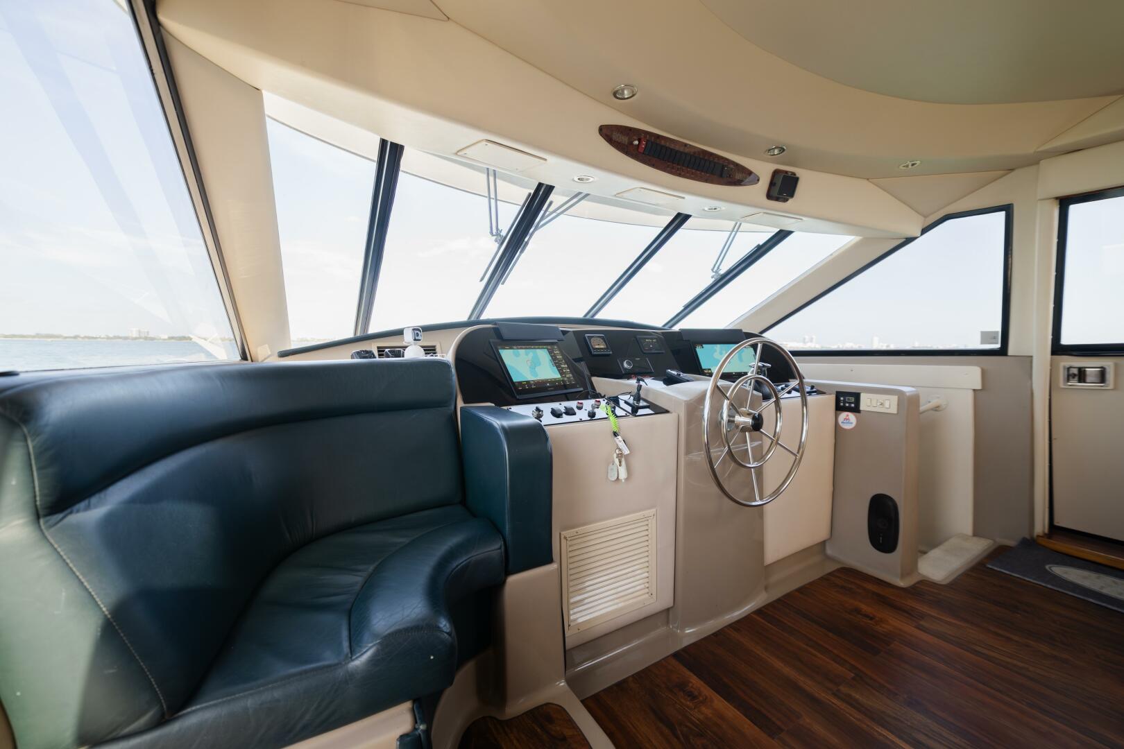 1999 Bayliner 5788 - Image 28