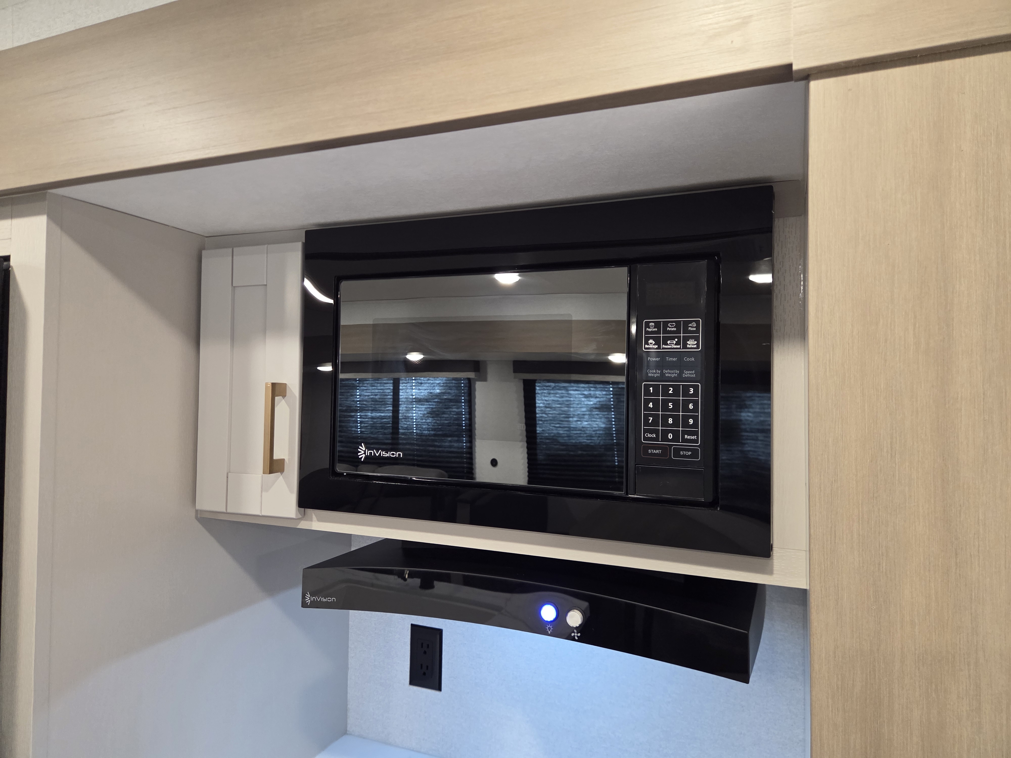 2027 Jayco Jay Flight SLX 334RTS - Image 6