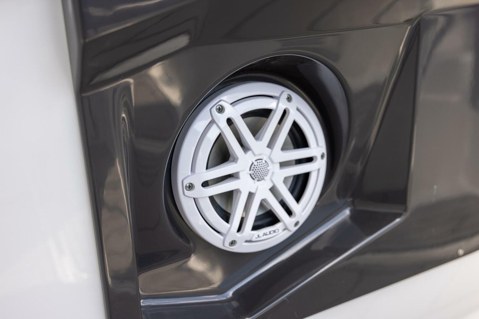 2023 Monterey 255SS Super Sport - Image 32