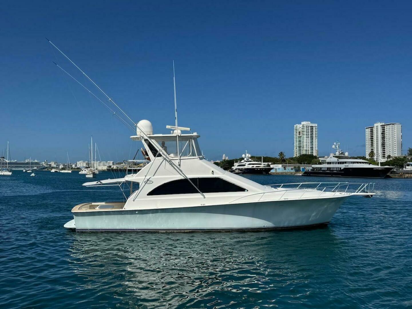 2000 Ocean Yachts 48 Convertible - Image 9