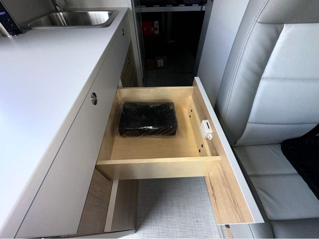 2026 AIRSTREAM RANGELINE POP TOP - Image 12