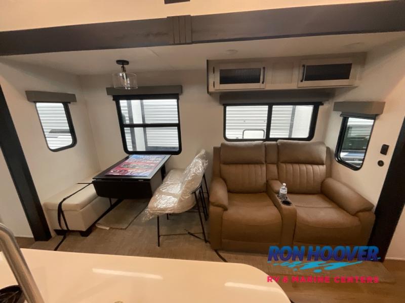 2026 PALOMINO PUMA 421LFT - Image 8
