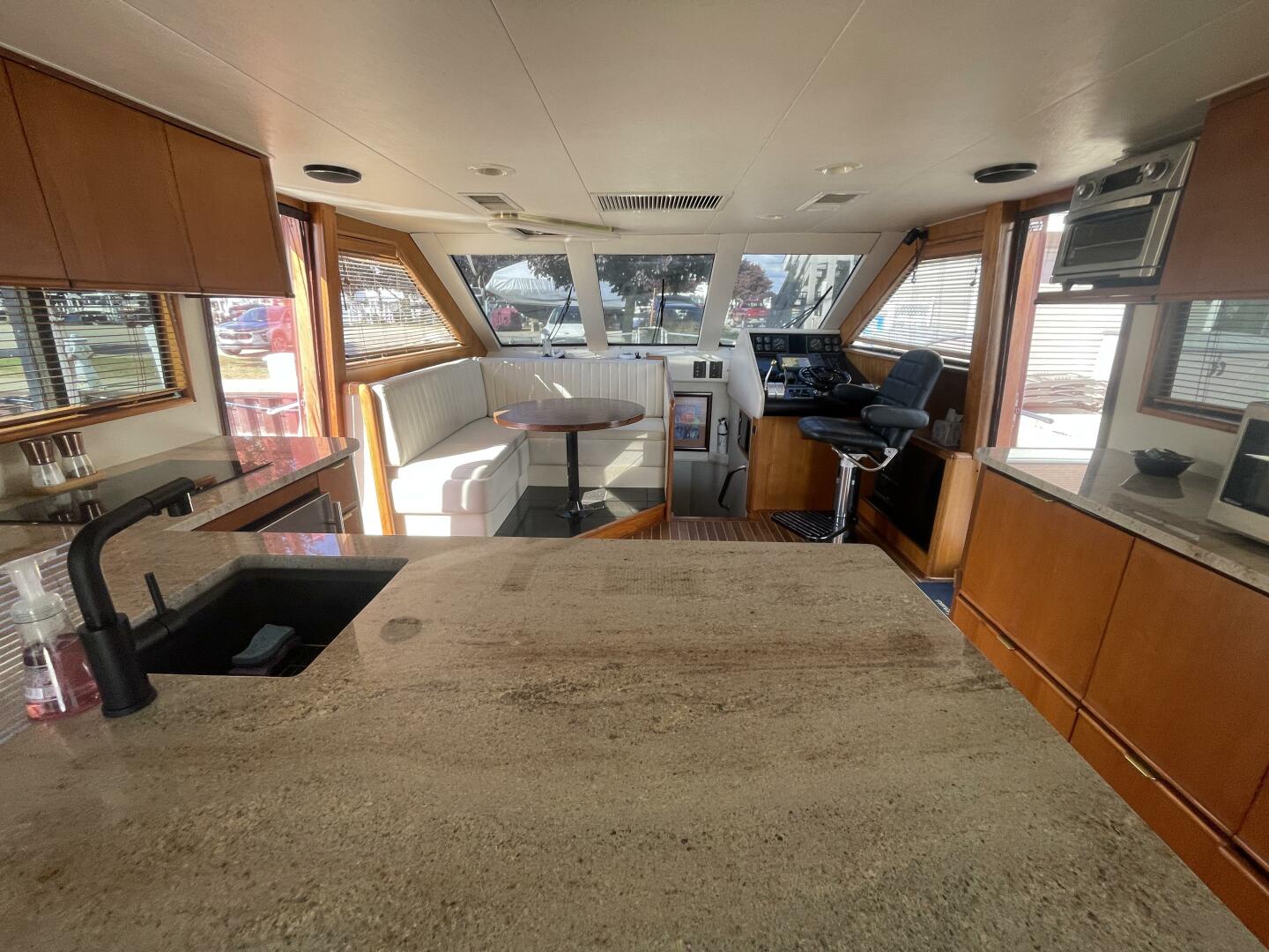 1993 Viking 50 Motor Yacht - Image 52