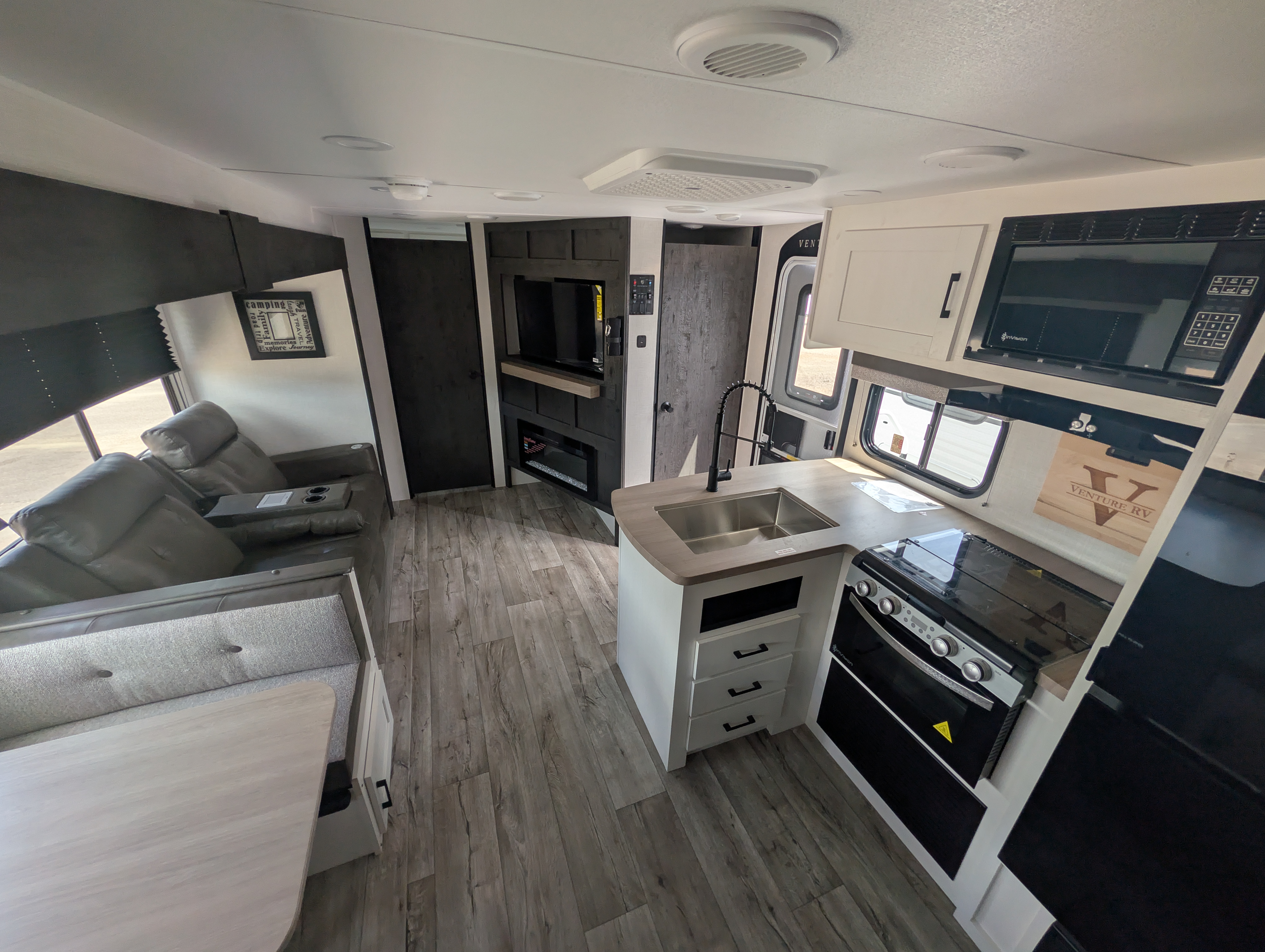 2026 VENTURE RV SIENNA 251VRB - Image 11