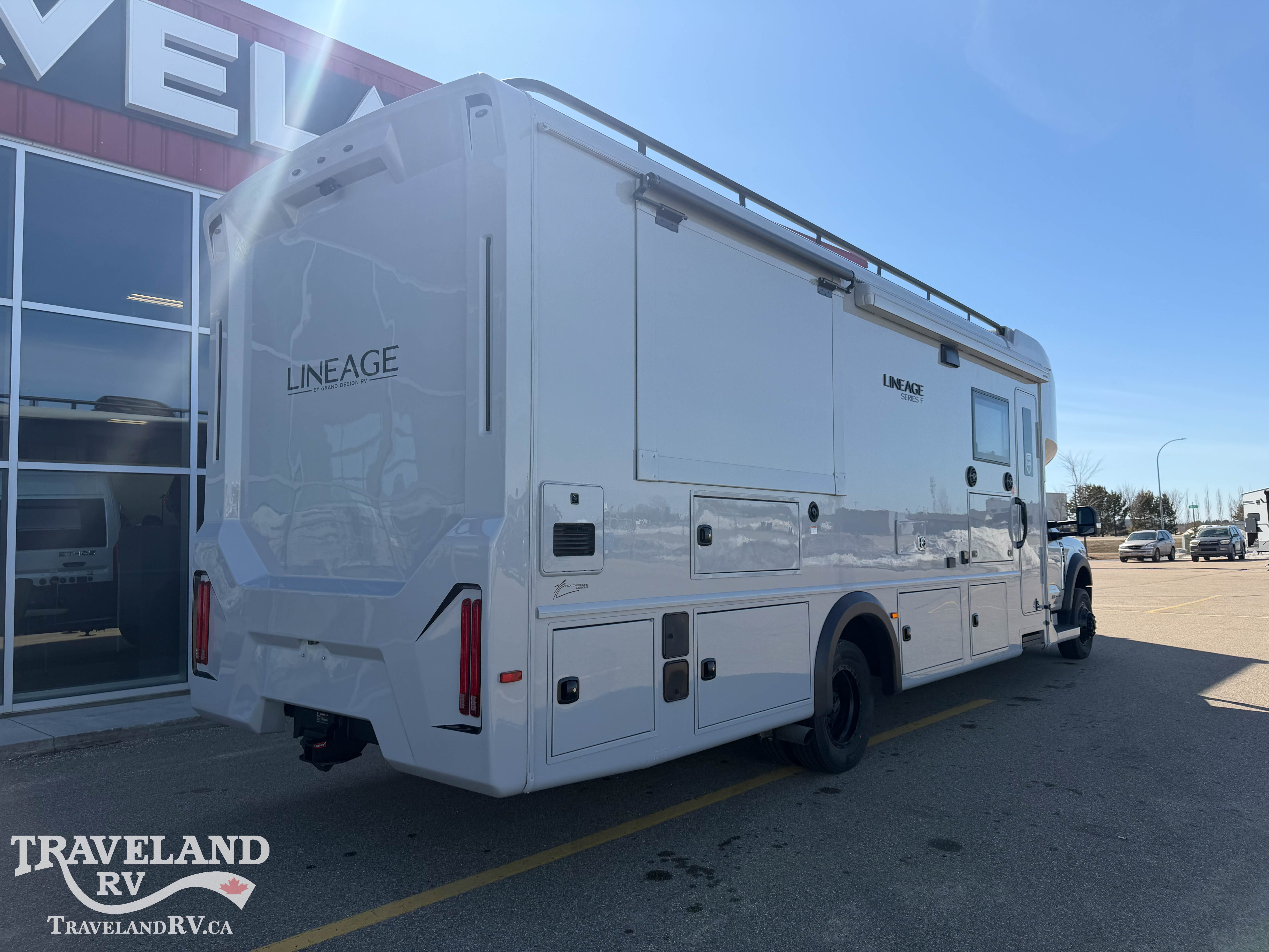 2026 Grand Design Lineage Series F 31ZW - Image 13