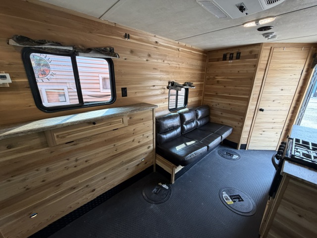 2019 GLACIER A164 - Image 16