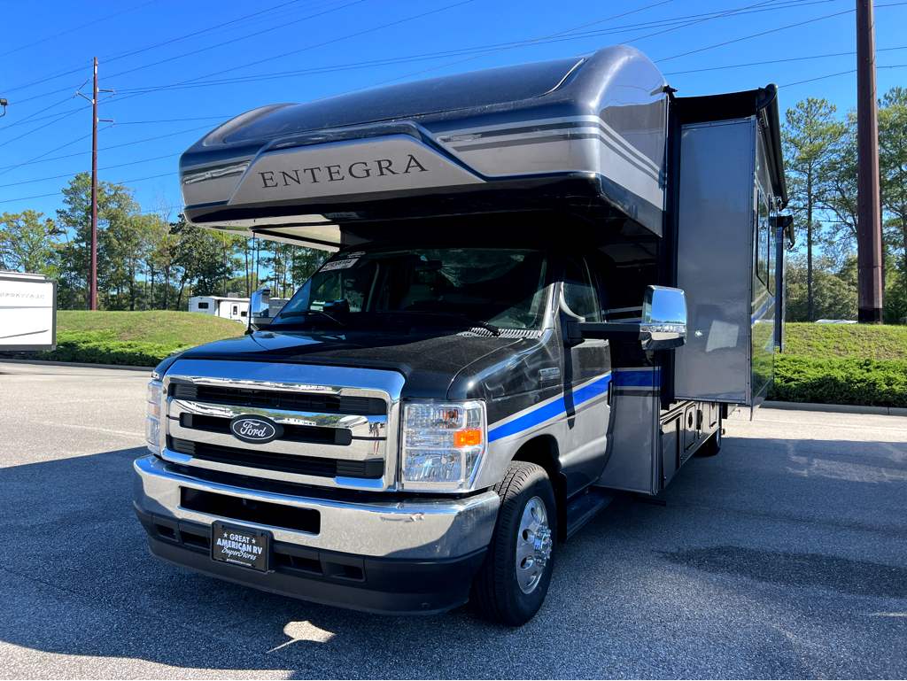 2027 ENTEGRA COACH ODYSSEY 29V - Image 2