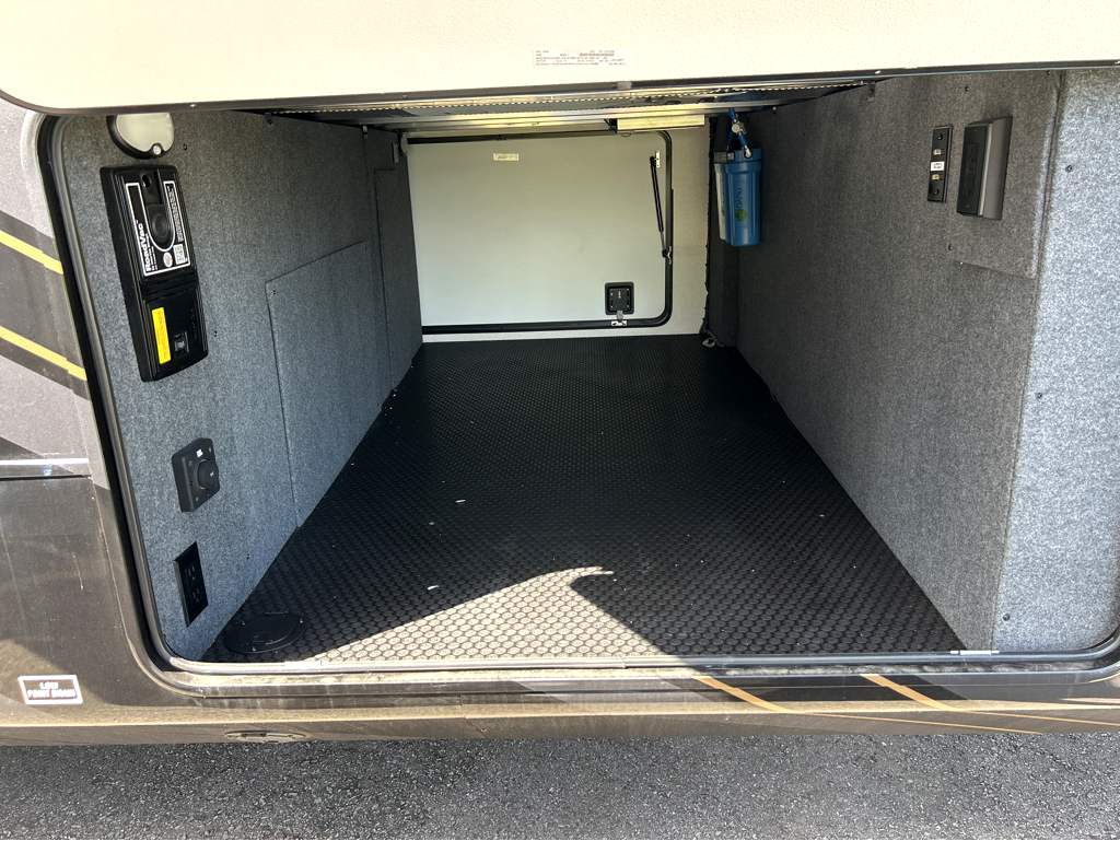 2026 JAYCO PINNACLE 36FBTS - Image 6