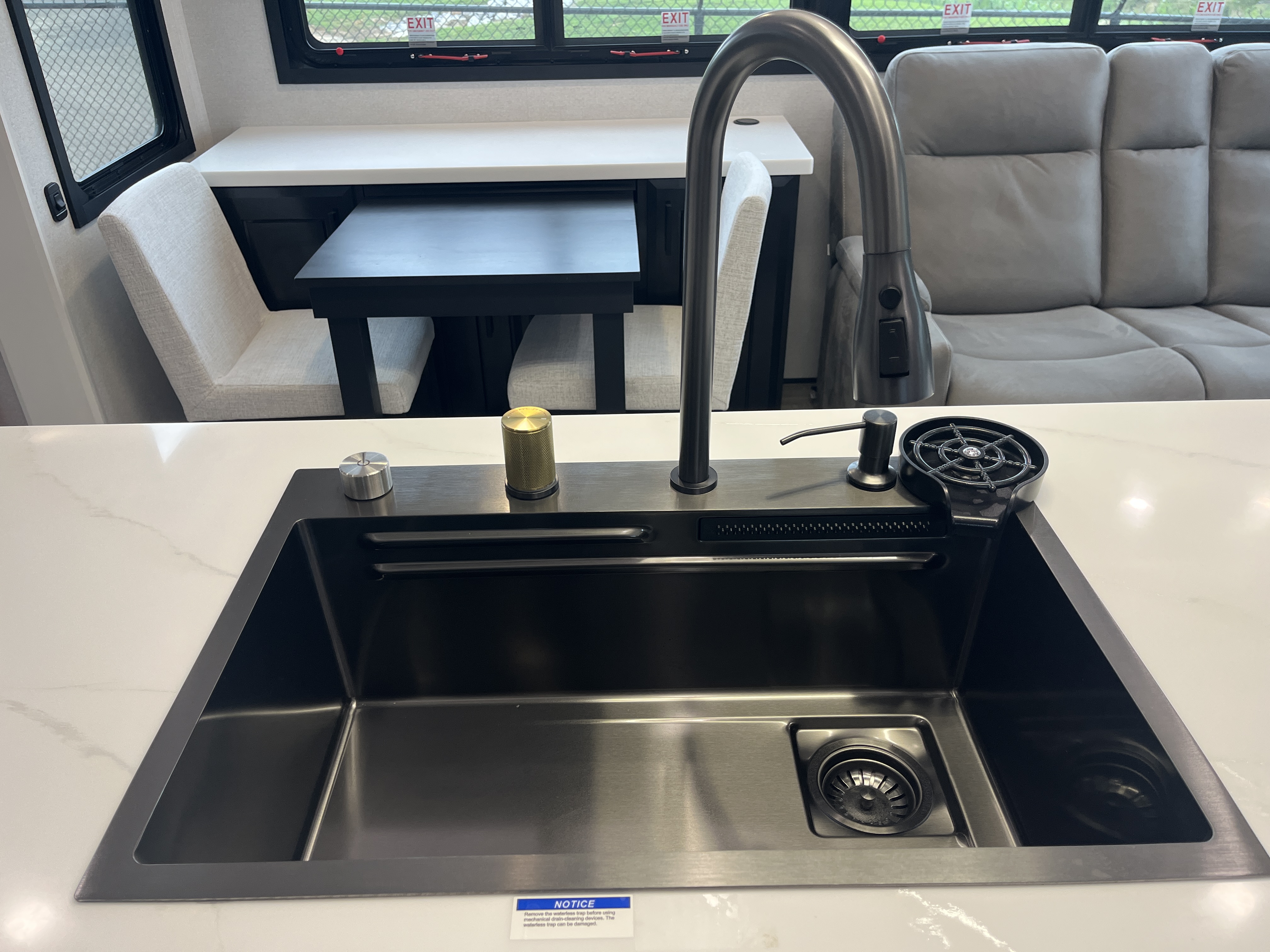 2027 JAYCO PINNACLE 32RLTS - Image 26