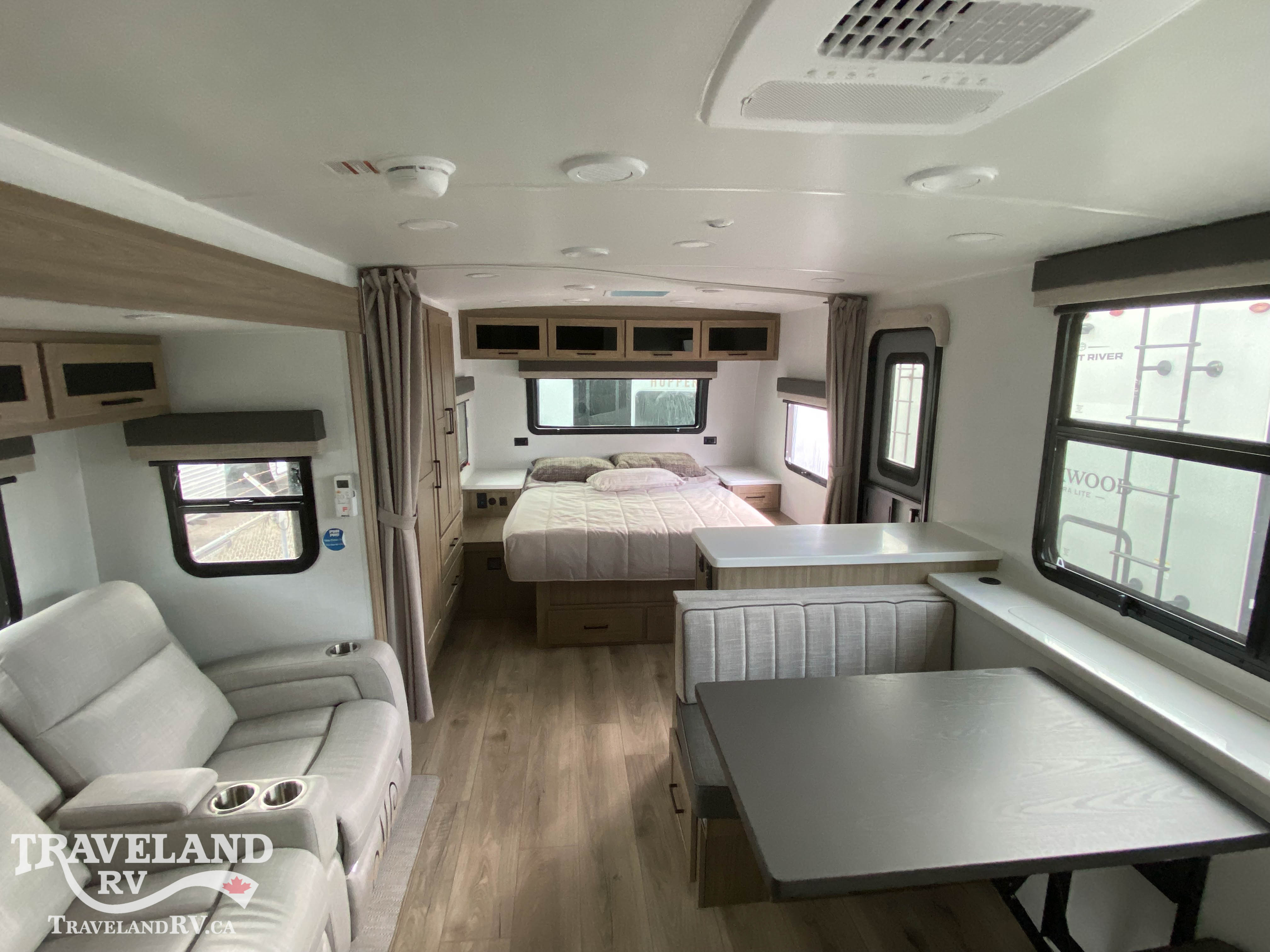 2027 Forest River Rockwood Mini Lite 2522FB - Image 4