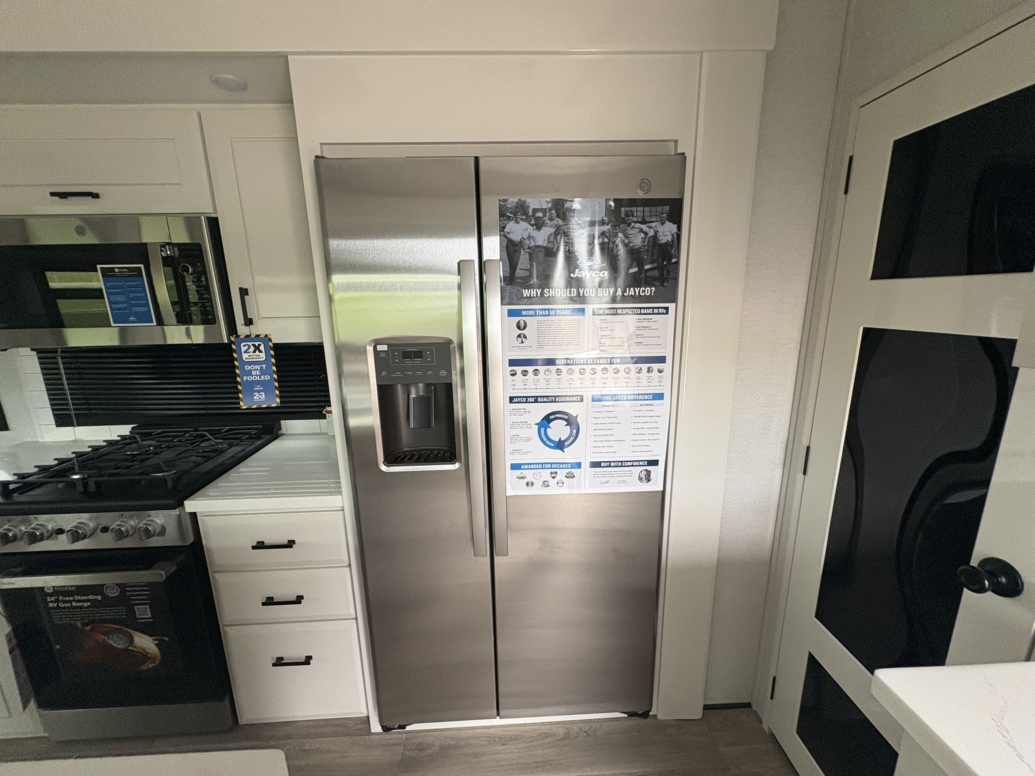2027 JAYCO PINNACLE 32RLTS - Image 29
