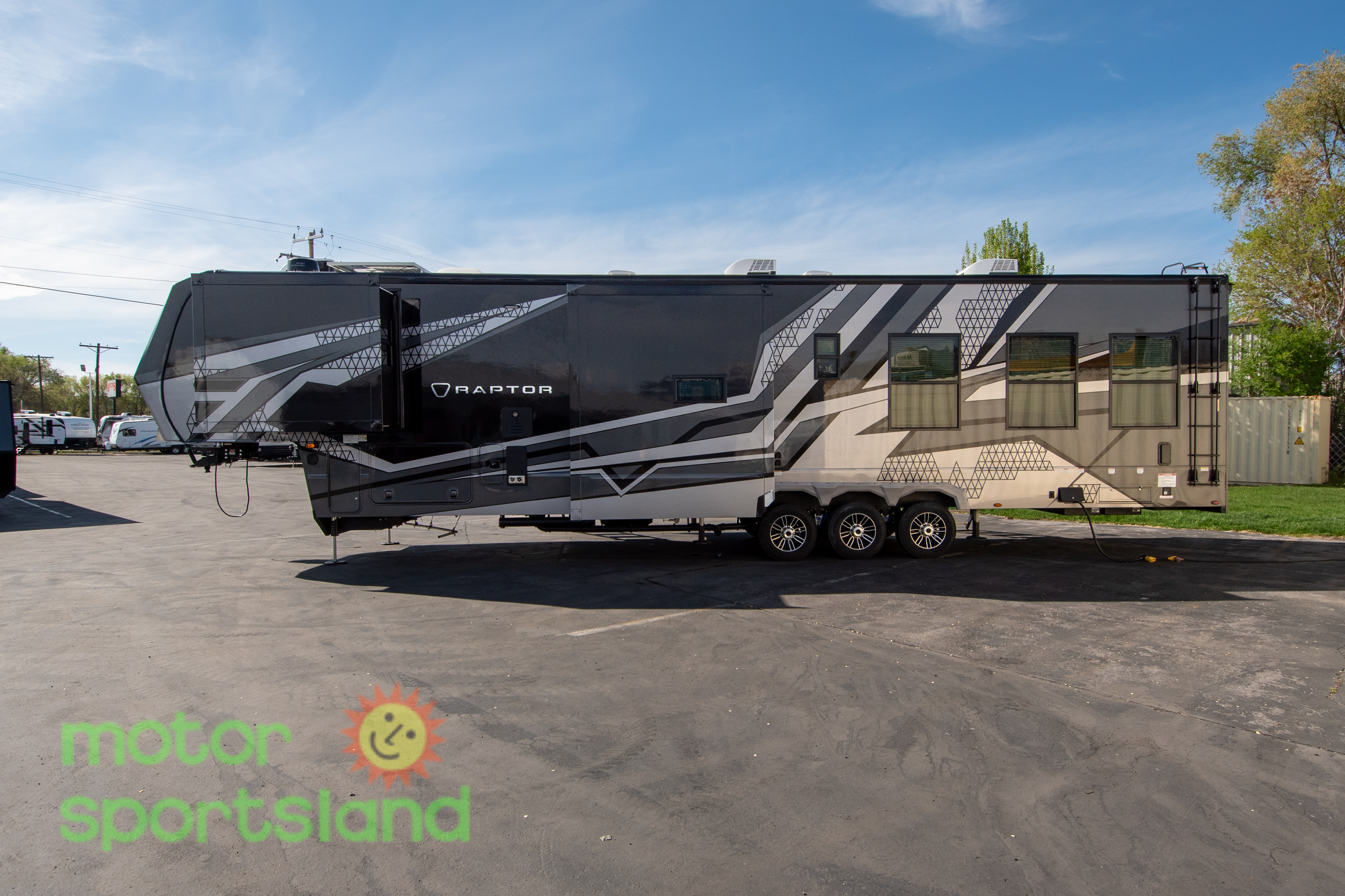 2026 Keystone Raptor 415 - Image 10