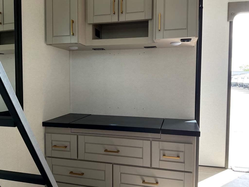 2027 JAYCO NORTH POINT 361RLBH - Image 26