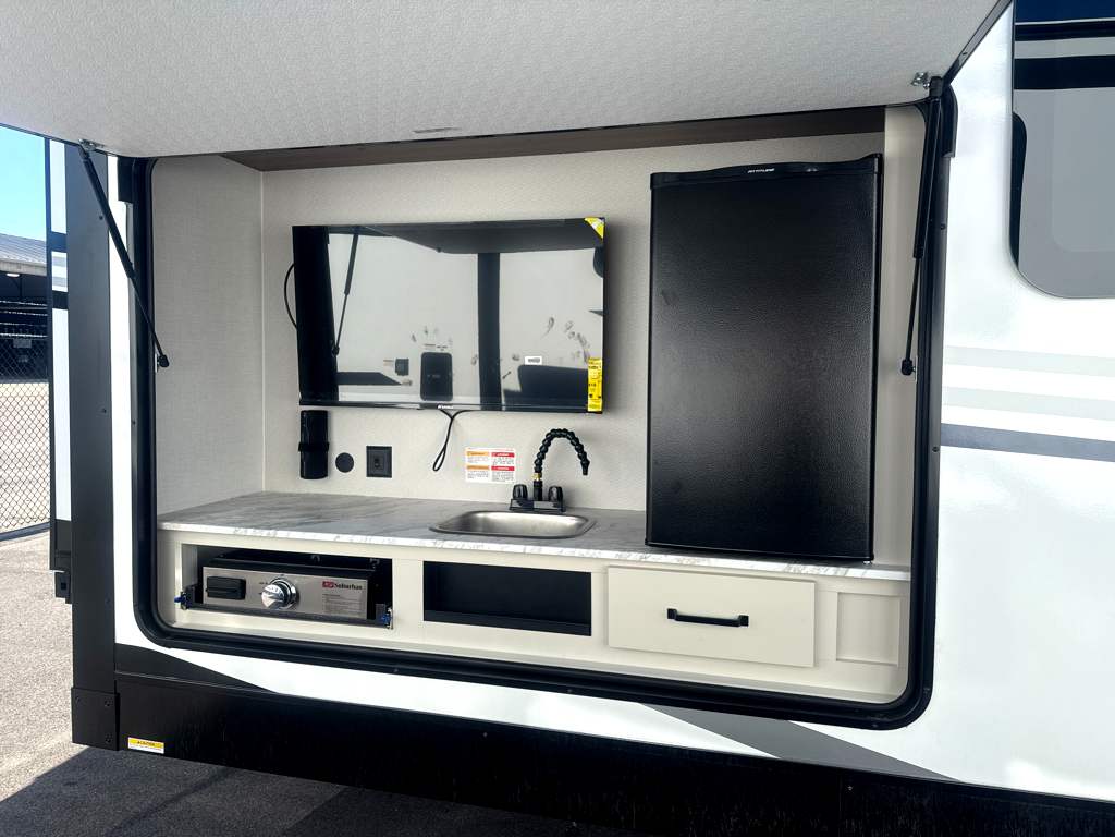 2027 VENTURE RV SPORTTREK 343VIK - Image 5