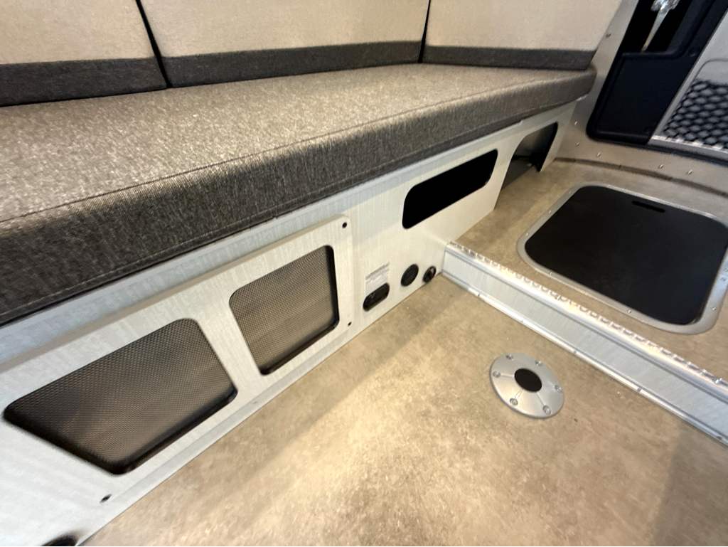 2026 AIRSTREAM Basecamp 20XE - Image 10
