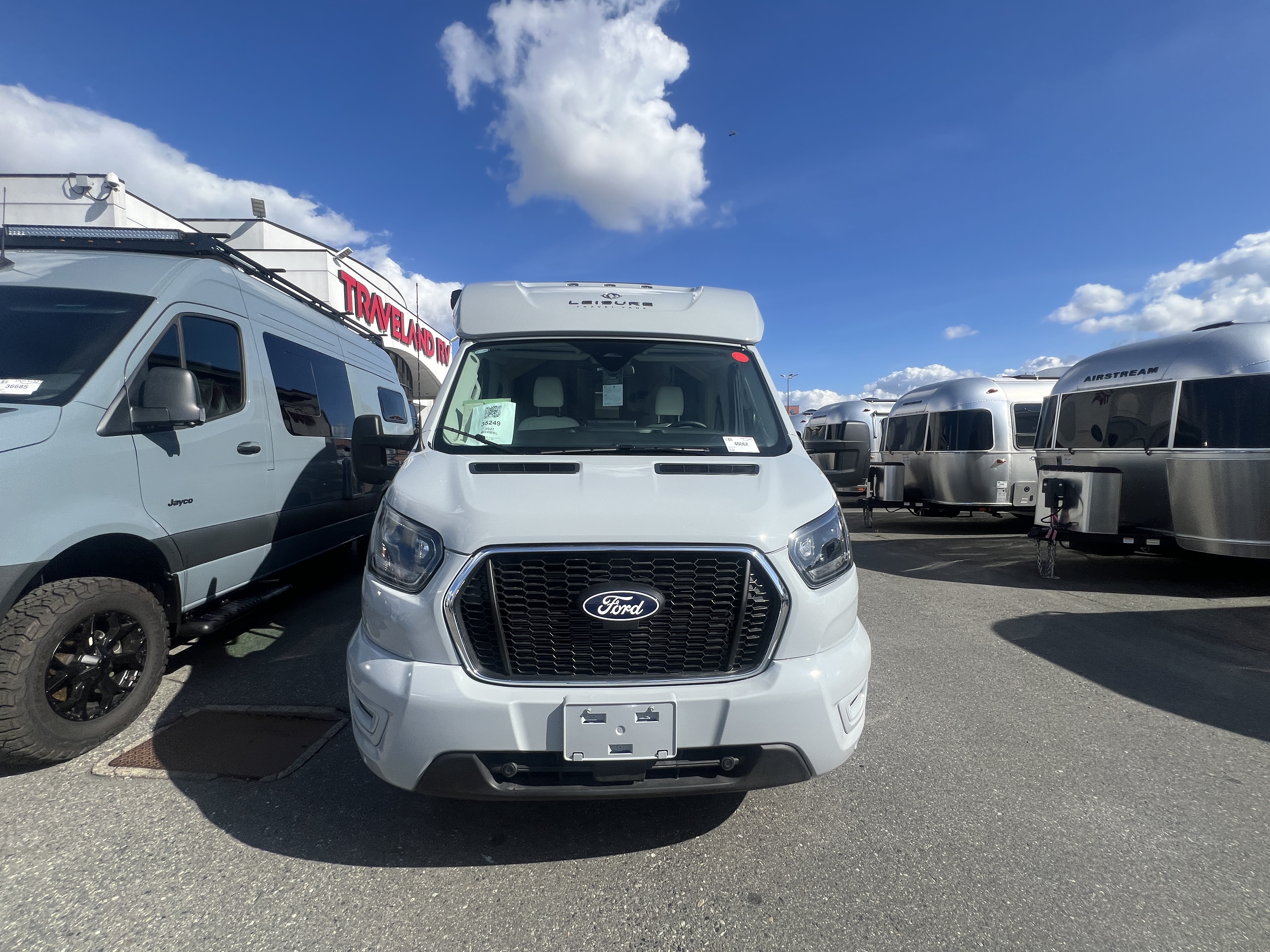 2027 Leisure Travel WONDER W24MBL - Image 4