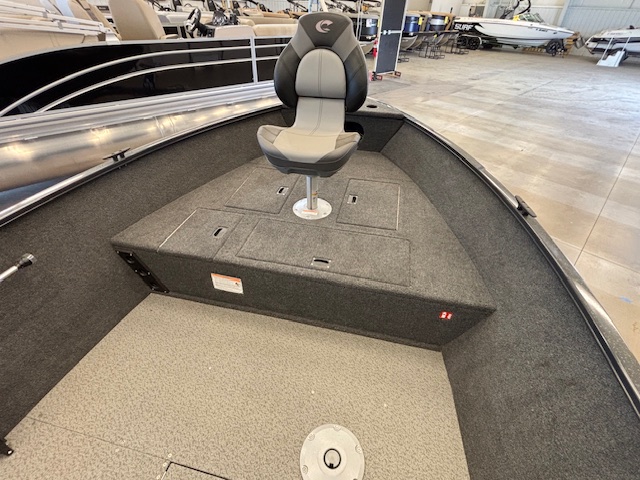 2026 Crestliner 1650 Kodiak Tiller - Image 9