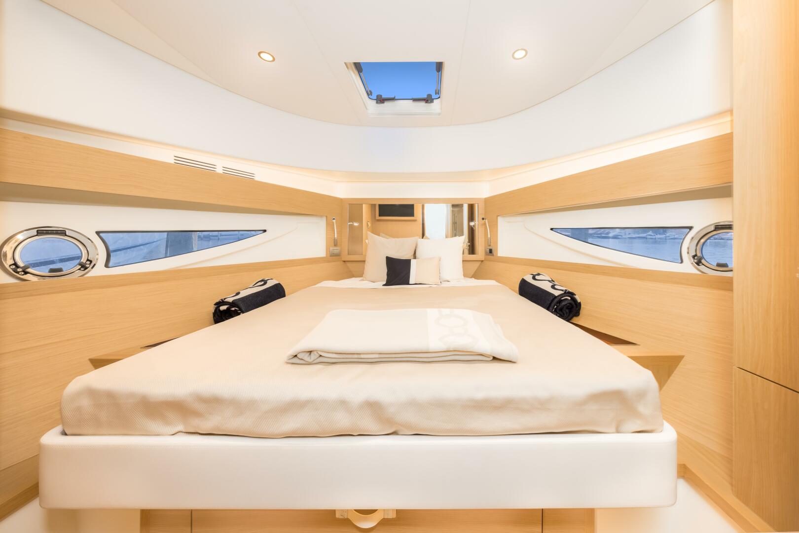 2021 Solaris 48 Open - Image 37