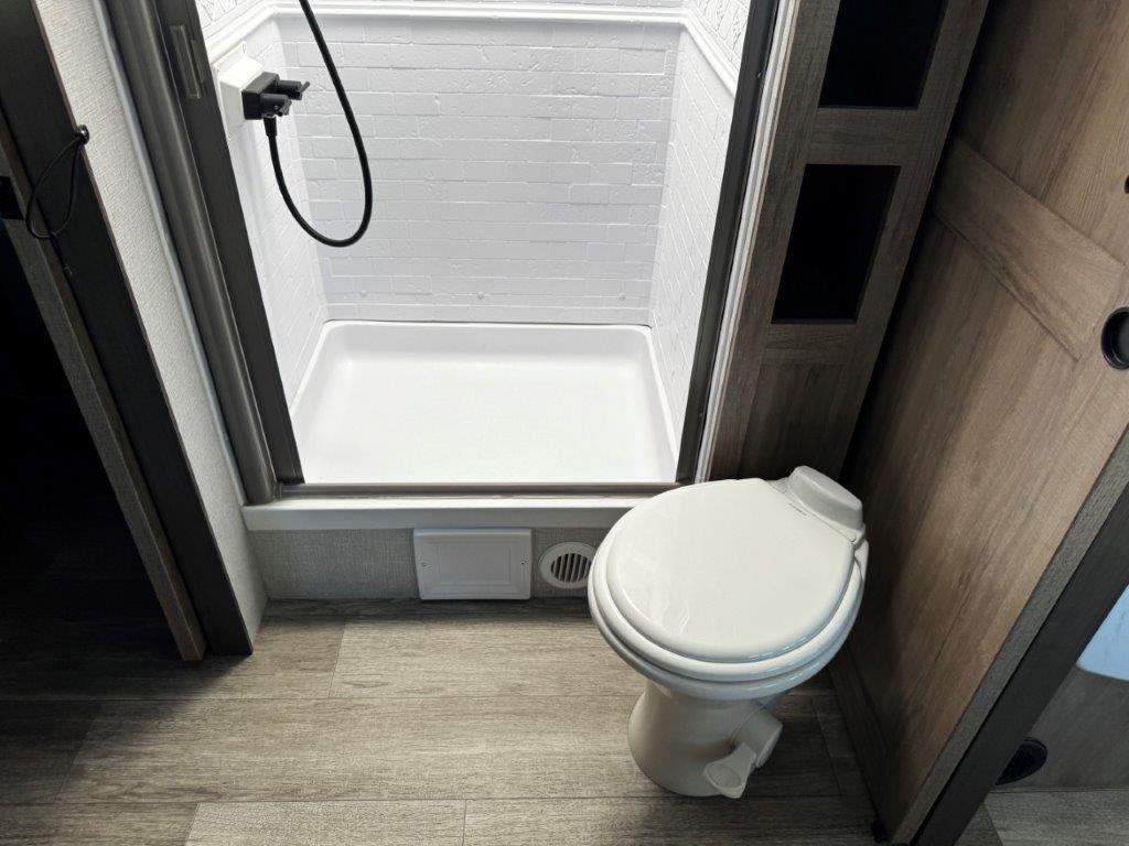 2023 Grand Design Imagine 2910BH - Image 21