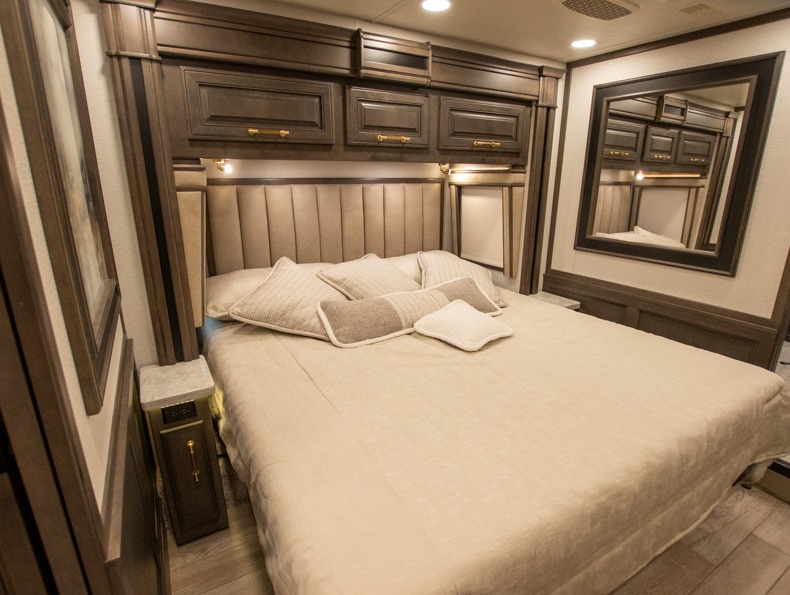 2026 Entegra Coach Cornerstone 45V - Image 18