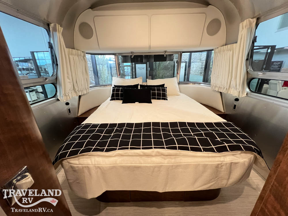 2026 AIRSTREAM 30RBQ GLOBETROTTER - Image 26