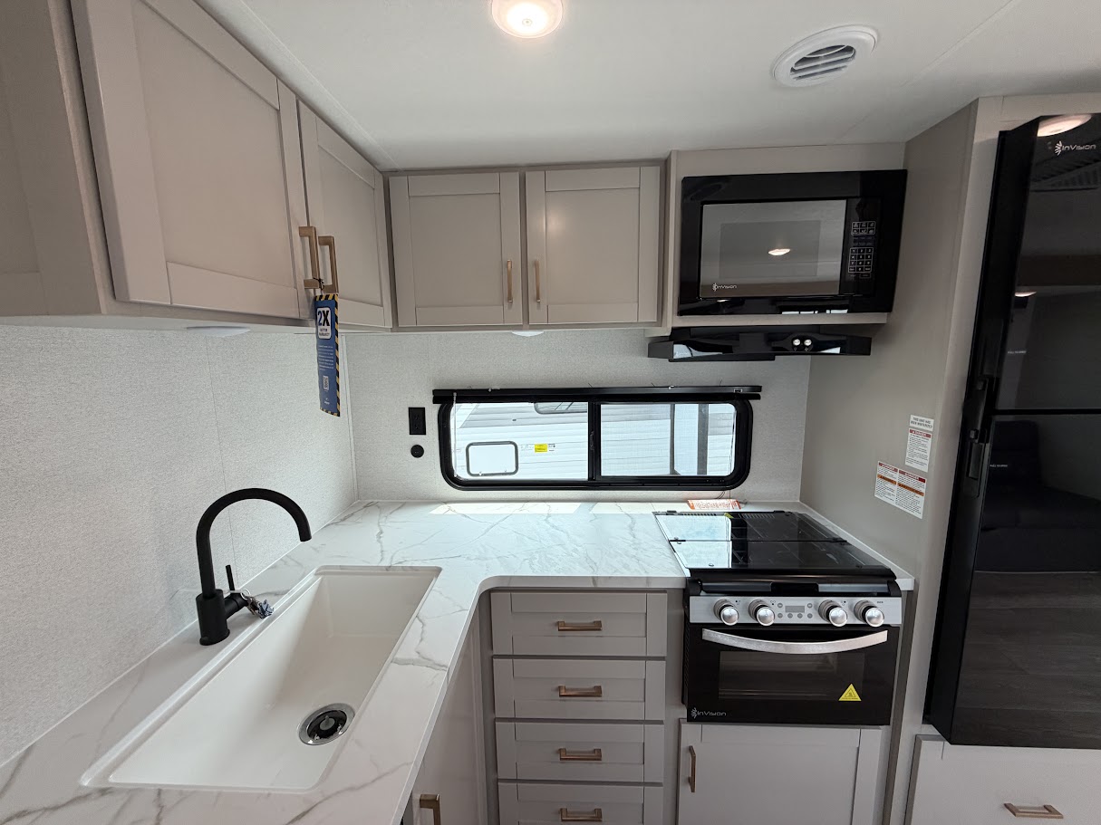 2027 JAYCO JAY FLIGHT 330TBS - Image 30