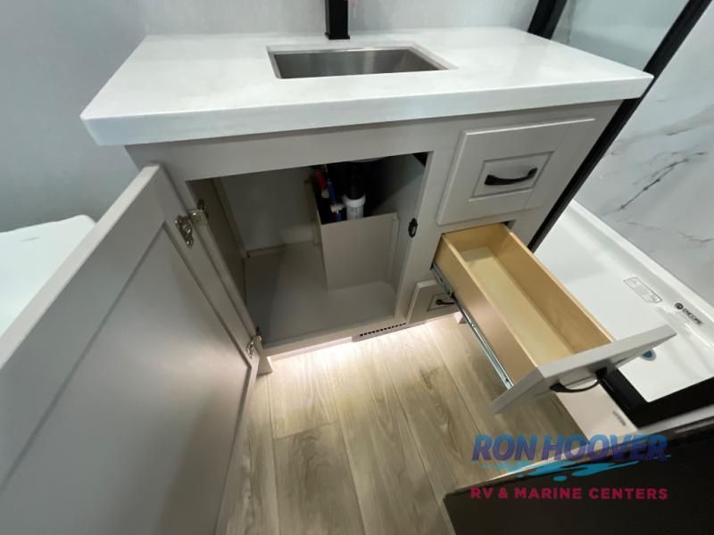 2026 JAYCO NORTHPOINT 395DSDB - Image 42