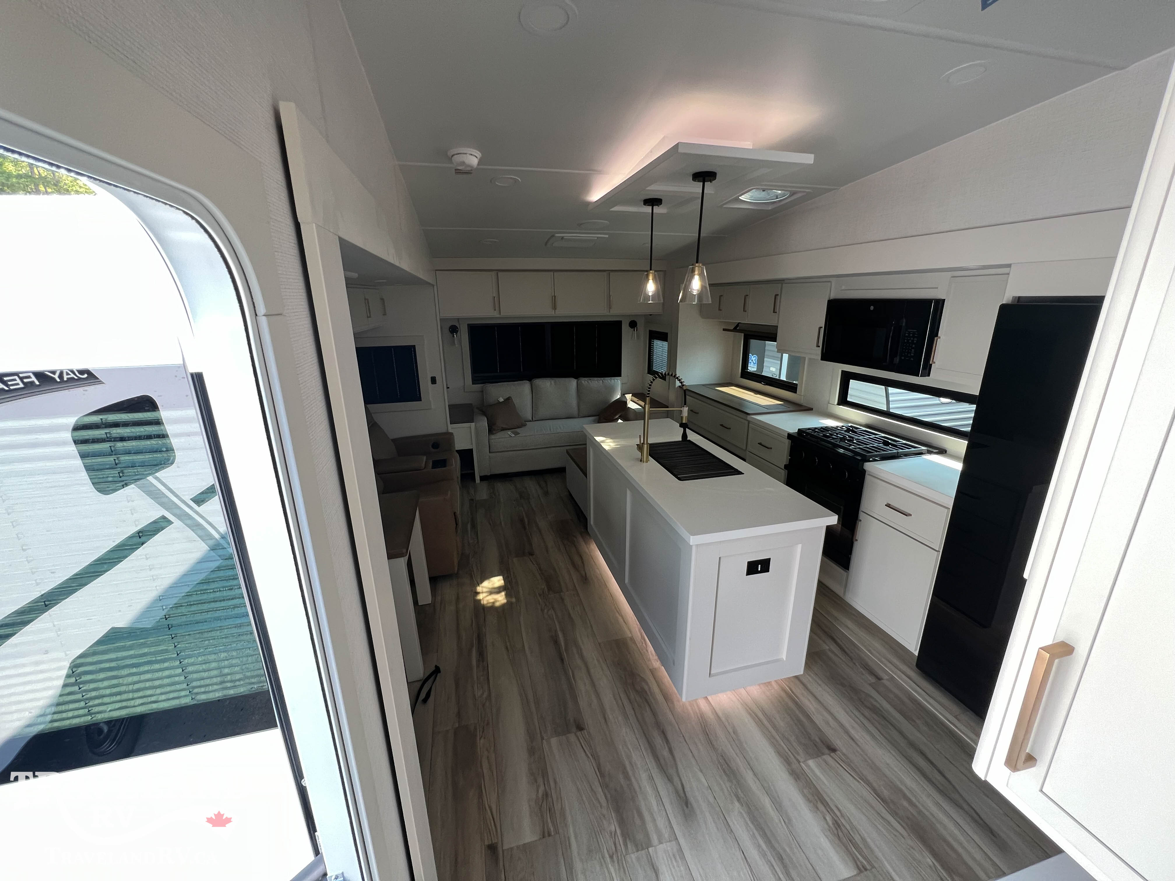 2027 Brinkley RV Model Z 2900 - Image 3