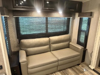 2019 JAYCO EAGLE 30.5CKTS - Image 12