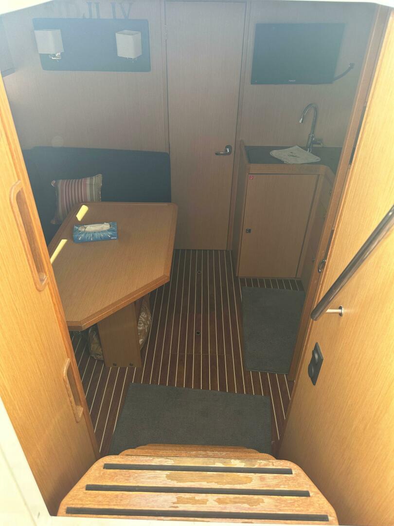 2013 Bavaria Sport 35 - Image 11