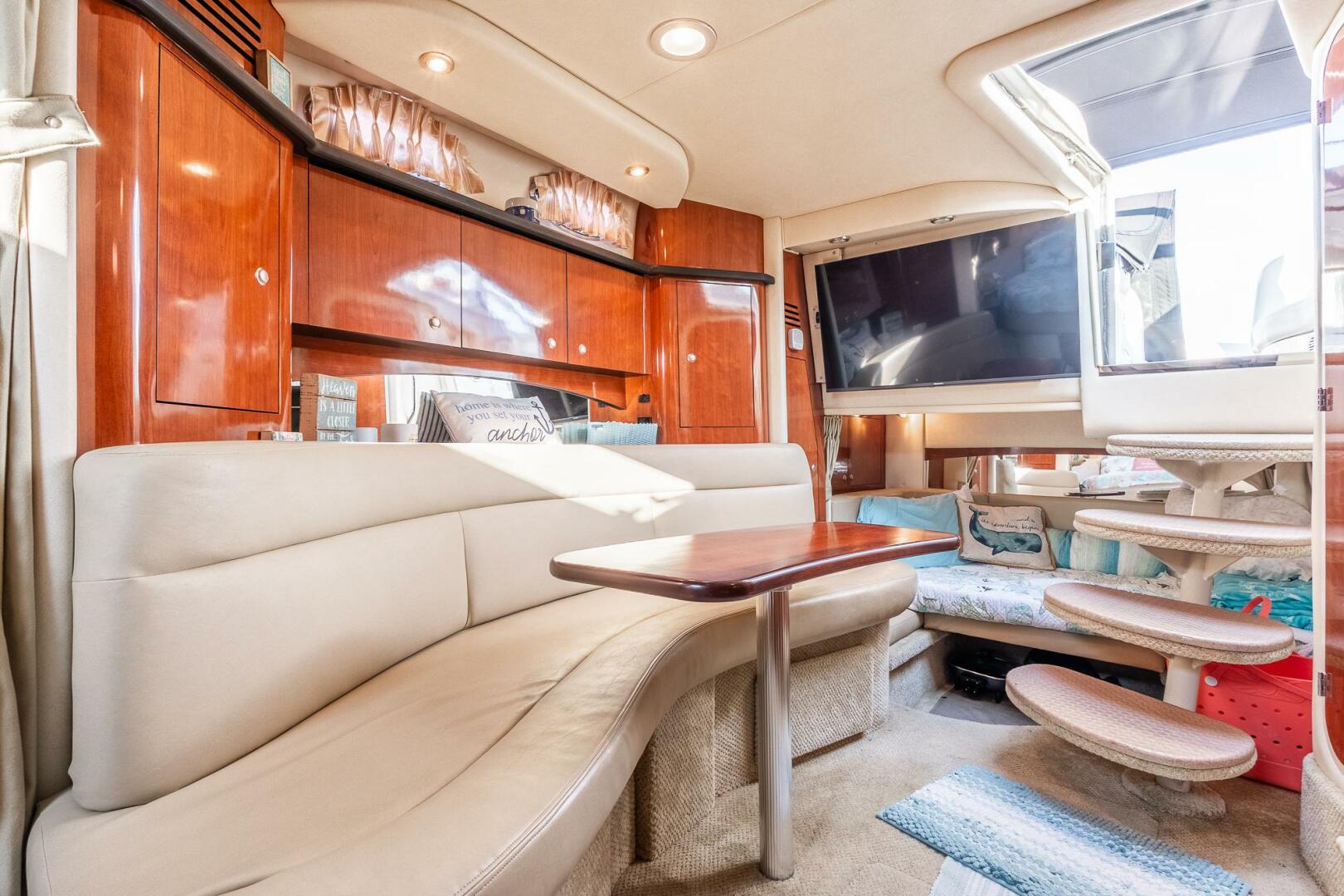 2007 Sea Ray 320 Sundancer - Image 18