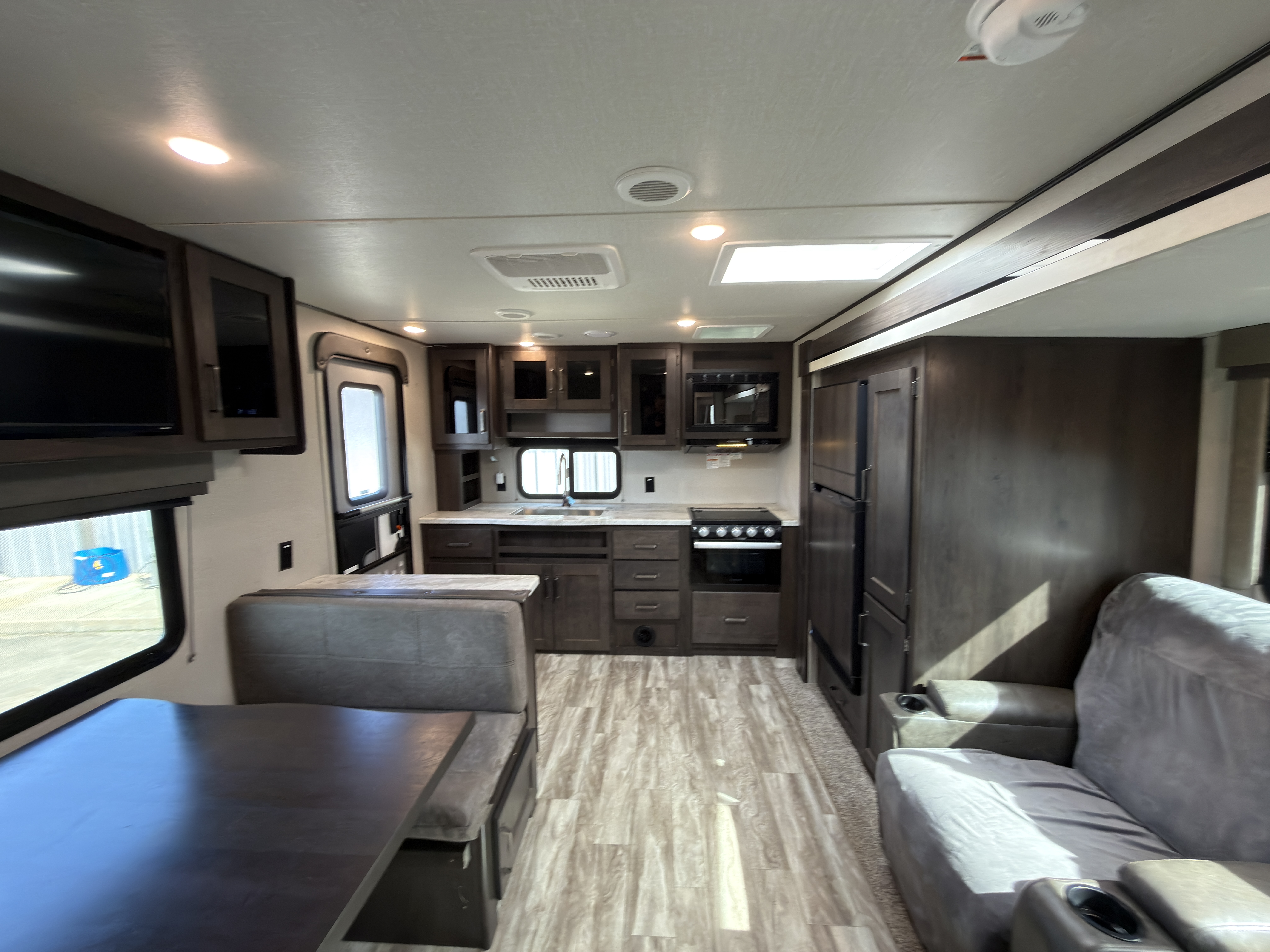 2021 Grand Design Transcend XPLOR 231RK - Image 8
