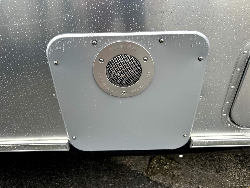 2027 Airstream International 25FB - Image 7
