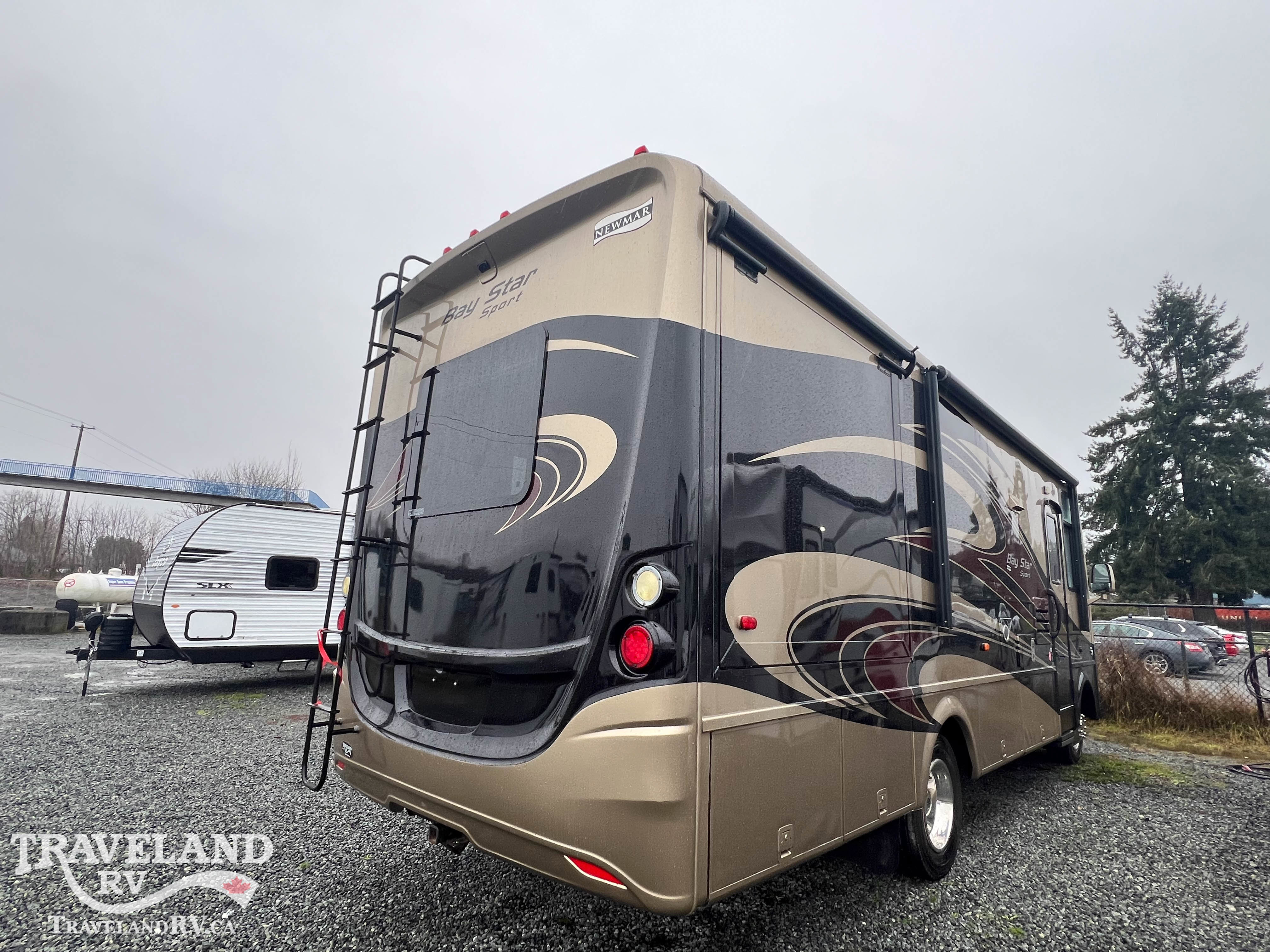 2016 Newmar Bay Star Sport 2702 - Image 7