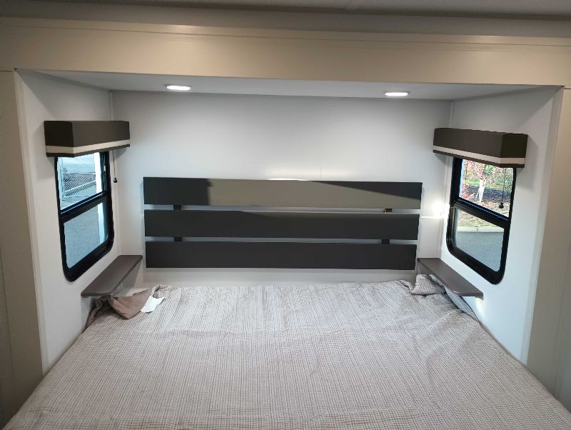 2026 Grand Design Influence 3904BH - Image 27